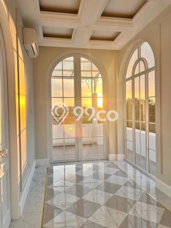 Rumah Mewah LB 400m2 Siap Pakai Desain Elegan di Bintaro, Tangerang Selatan Rumah Mewah LB 400m2 Siap Pakai Desain Elegan di Bintaro, Tangerang Selatan