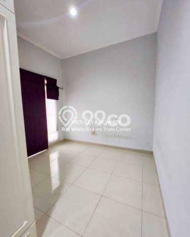 Jual Rumah Strategis Bagus Punya 3 KT di Ciputat Tangerang Selatan SHM Jual Rumah Strategis Bagus Punya 3 KT di Ciputat Tangerang Selatan SHM