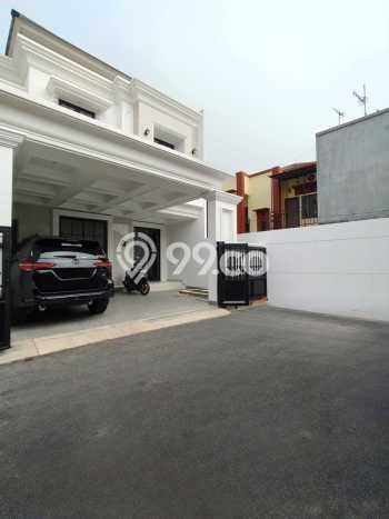 Rumah Strategis Modern Lb 140m2 di Ciracas, Jakarta Timur Rumah Strategis Modern Lb 140m2 di Ciracas, Jakarta Timur