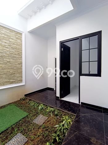 Rumah Luas Asri 4 KT Siap Huni di Pinang Ranti Jakarta Timur Rumah Luas Asri 4 KT Siap Huni di Pinang Ranti Jakarta Timur