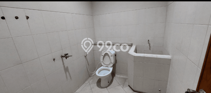 Rumah Elit Modern Siap Huni di Manyar Surabaya Rumah Elit Modern Siap Huni di Manyar Surabaya