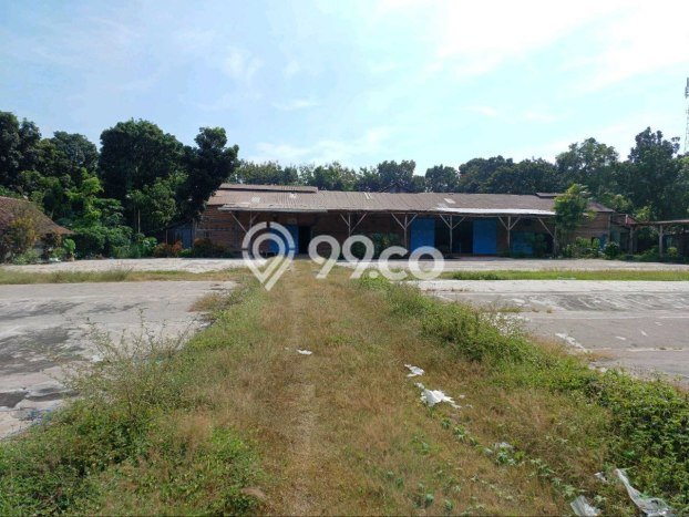 Unit Komersial Dijual di Lamongan Lamongan Luas Bangunan 2000m2 Unit Komersial Dijual di Lamongan Lamongan Luas Bangunan 2000m2