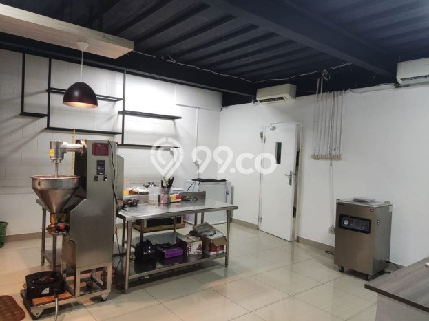 Lokasi Strategis! Dijual Gudang Bisnis di Penjaringan, Jakarta Utara Kondisi Bagus Lokasi Strategis! Dijual Gudang Bisnis di Penjaringan, Jakarta Utara Kondisi Bagus