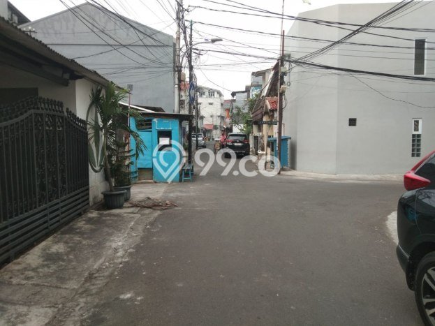 Hunian Mewah Siap Huni LT 182m2 di Tebet, Jakarta Selatan Hunian Mewah Siap Huni LT 182m2 di Tebet, Jakarta Selatan