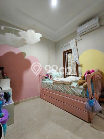 For Sale! Luxury House LT 432m2 Desain Elegan di Slipi For Sale! Luxury House LT 432m2 Desain Elegan di Slipi