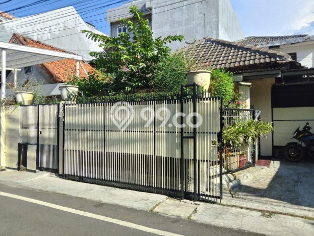 Rumah Elit LB 150m2 Siap Huni Desain Elegan di Cideng, Jakarta Pusat Rumah Elit LB 150m2 Siap Huni Desain Elegan di Cideng, Jakarta Pusat