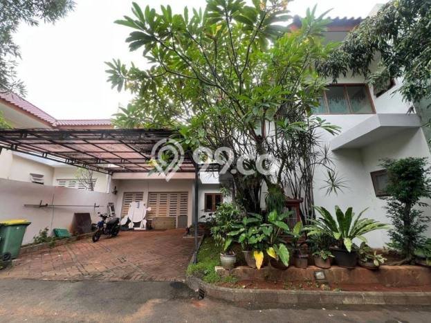 For Sale! Luxury House LT 335m2 Desain Elegan di Lebak Bulus For Sale! Luxury House LT 335m2 Desain Elegan di Lebak Bulus