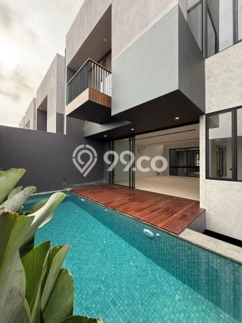 Ready to Use! Luxury House LT 209m2 Desain Modern di Kemang Ready to Use! Luxury House LT 209m2 Desain Modern di Kemang