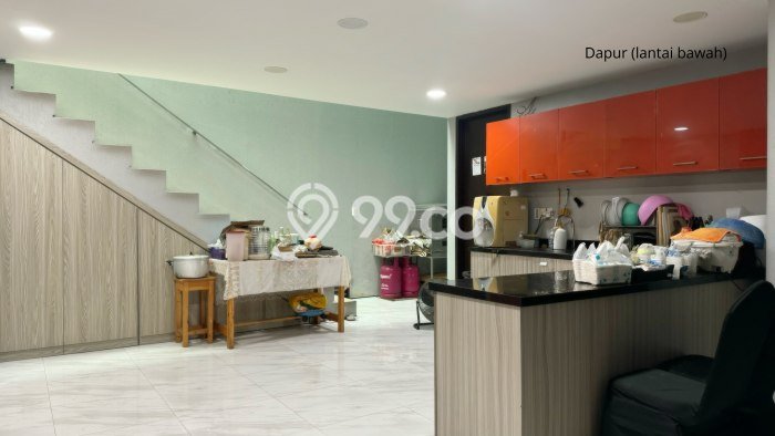 Hunian Mewah LB 206m2 Siap Huni Desain Elegan di Permata Buana, Jakarta Barat Hunian Mewah LB 206m2 Siap Huni Desain Elegan di Permata Buana, Jakarta Barat