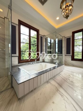 For Sale! Premium House LT 1066m2 Desain Modern di Kemang For Sale! Premium House LT 1066m2 Desain Modern di Kemang