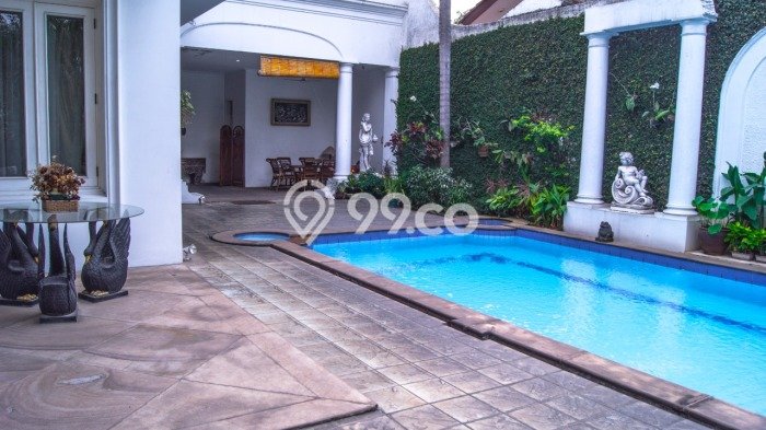 Rumah Luxury Modern Siap Huni di Kuningan Jakarta Selatan Rumah Luxury Modern Siap Huni di Kuningan Jakarta Selatan