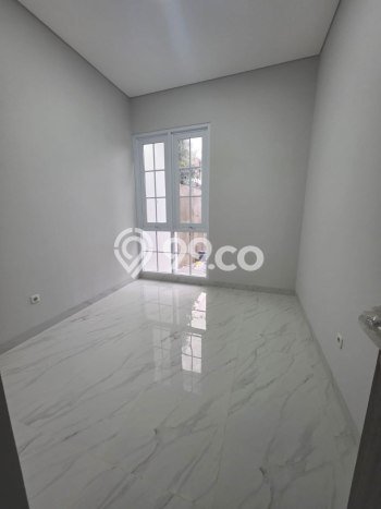 Rumah Mewah LB 250m2 Siap Pakai Desain Elegan di Sunrise Garden, Jakarta Barat Rumah Mewah LB 250m2 Siap Pakai Desain Elegan di Sunrise Garden, Jakarta Barat