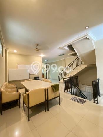 Ruko Kawasan Jagakarsa, Luas 600m2m², Area Komersial, Strategis Ruko Kawasan Jagakarsa, Luas 600m2m², Area Komersial, Strategis