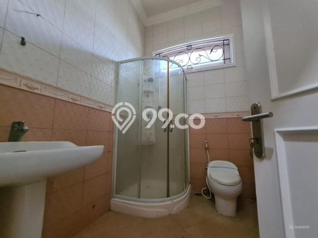 Rumah Luxury Modern Tanpa Renovasi di Lebak Bulus Jakarta Selatan Rumah Luxury Modern Tanpa Renovasi di Lebak Bulus Jakarta Selatan