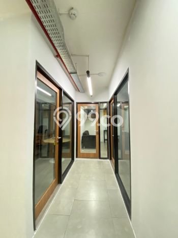 Kantor Lokasi Premium Kawasan , Luas 2156m2m², Jalan Utama Kantor Lokasi Premium Kawasan , Luas 2156m2m², Jalan Utama