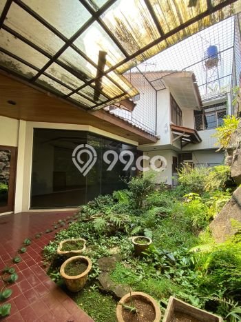 Rumah Eksklusif Siap Huni LT 432m2 di Cinere, Depok Rumah Eksklusif Siap Huni LT 432m2 di Cinere, Depok