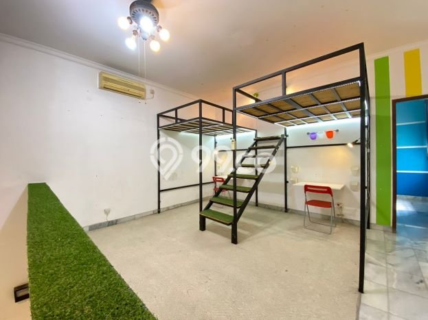 Rumah Mewah LB 290m2 Siap Huni Desain Elegan di CIREUNDEU, Tangerang Rumah Mewah LB 290m2 Siap Huni Desain Elegan di CIREUNDEU, Tangerang