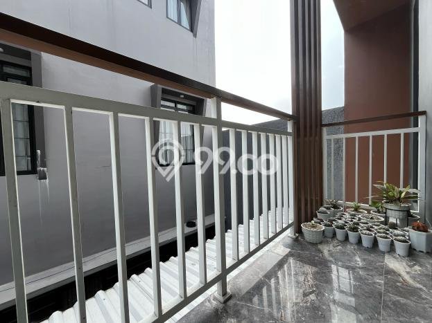 Jual Rumah Minimalis Bagus Punya 2 KT di Jagakarsa Jakarta Selatan SHM Jual Rumah Minimalis Bagus Punya 2 KT di Jagakarsa Jakarta Selatan SHM