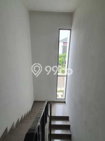 Disewakan! Rumah 4 Kamar Tidur &
3 Kamar Mandi di Pantai Indah Kapuk 2, Jakarta Utara Disewakan! Rumah 4 Kamar Tidur &
3 Kamar Mandi di Pantai Indah Kapuk 2, Jakarta Utara