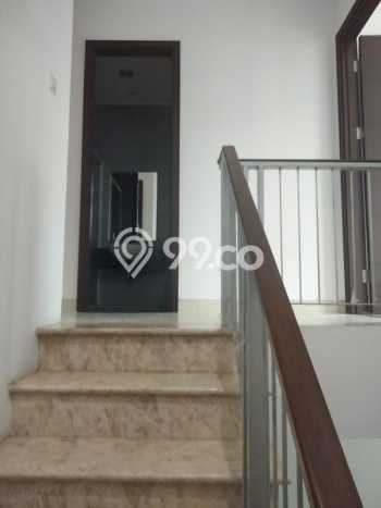 Rumah Disewakan Jakarta Utara LT 90m2 LB 120m2 Area Golf Island Rumah Disewakan Jakarta Utara LT 90m2 LB 120m2 Area Golf Island