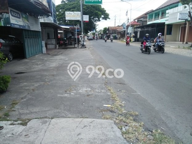 Gudang Disewakan Kawasan Sewon, Luas 500m², Lokasi Komersial, Jalan Strategis Gudang Disewakan Kawasan Sewon, Luas 500m², Lokasi Komersial, Jalan Strategis
