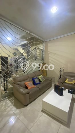 PENAWARAN EKSKLUSIF! Rumah di Umbulharjo, 3 KT, Lingkungan Elite, Luas 120m² LB 130m² PENAWARAN EKSKLUSIF! Rumah di Umbulharjo, 3 KT, Lingkungan Elite, Luas 120m² LB 130m²