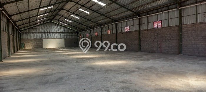 Disewakan Gudang Area Bisnis Kawasan Banguntapan, Luas 800m², Siap Operasi Disewakan Gudang Area Bisnis Kawasan Banguntapan, Luas 800m², Siap Operasi