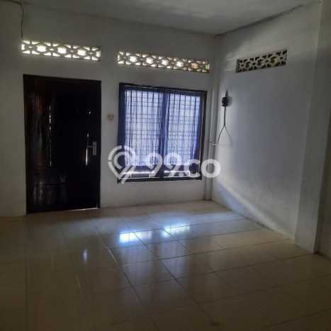 Rumah area Caturtunggal, 6 KT, Design Minimalis, Luas 350m² Bangunan 250m² Rumah area Caturtunggal, 6 KT, Design Minimalis, Luas 350m² Bangunan 250m²