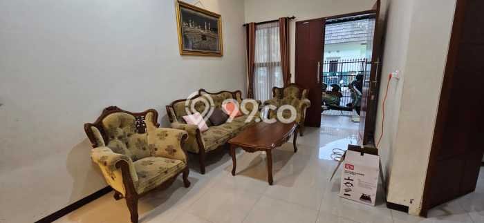 Rumah Nyaman area Caturtunggal, 3 KM, Lingkungan Tenang, Luas 137m² LB 210m² Rumah Nyaman area Caturtunggal, 3 KM, Lingkungan Tenang, Luas 137m² LB 210m²