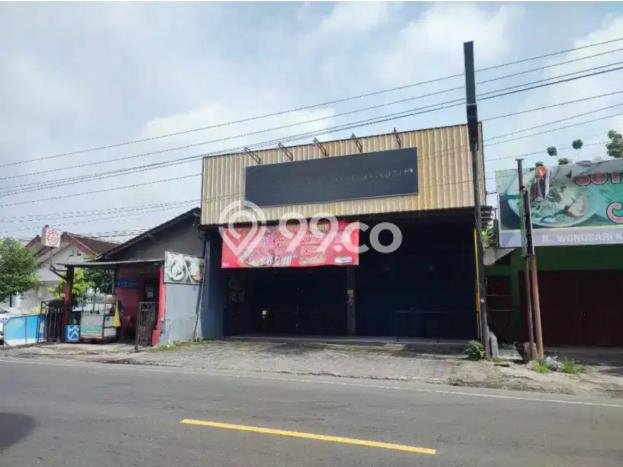 Komersial Disewa di Piyungan, Bantul, LT 300m2 / LB 250m2 Komersial Disewa di Piyungan, Bantul, LT 300m2 / LB 250m2