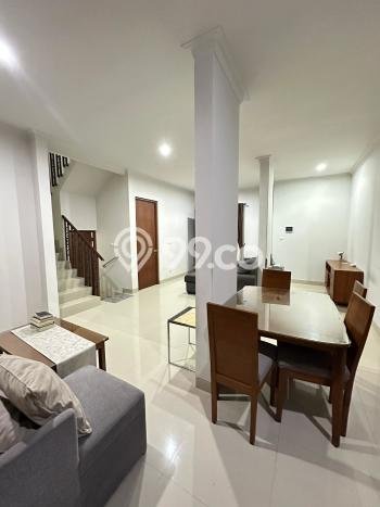 Rumah di Ngaglik, 4 KM, Lingkungan Premium, LT 144m² Bangunan 200m² Rumah di Ngaglik, 4 KM, Lingkungan Premium, LT 144m² Bangunan 200m²
