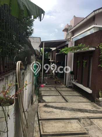 For Sale! Luxury House LT 261m2 Desain Elegan di Lubang Buaya For Sale! Luxury House LT 261m2 Desain Elegan di Lubang Buaya