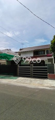 Jarang Ada! Rumah Sewa 4 Kamar Bagus Siap Huni Puri Indah Jarang Ada! Rumah Sewa 4 Kamar Bagus Siap Huni Puri Indah