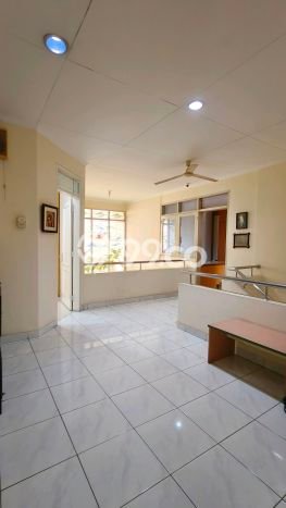 Jarang Ada! Rumah Sewa 3 Kamar Bagus Siap Huni Permata Buana Jarang Ada! Rumah Sewa 3 Kamar Bagus Siap Huni Permata Buana