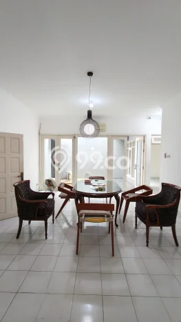 Dijual Rumah Luas Elegan Dengan View Cantik di Warung Buncit, Jakarta Selatan Dijual Rumah Luas Elegan Dengan View Cantik di Warung Buncit, Jakarta Selatan