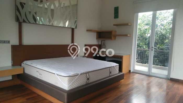 Jual Rumah Mewah Elegan Dengan View Eksklusif di Joglo, Jakarta Barat Jual Rumah Mewah Elegan Dengan View Eksklusif di Joglo, Jakarta Barat