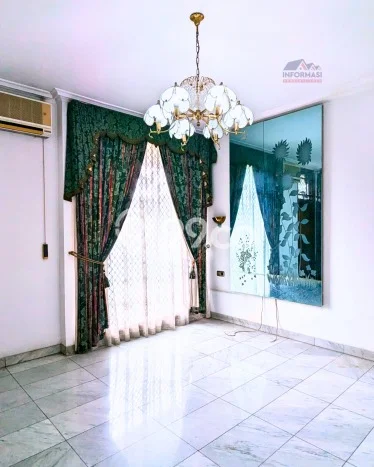 Sewa Rumah Harga Terjangkau di Intercon Jakarta Barat Punya 5 KT Sewa Rumah Harga Terjangkau di Intercon Jakarta Barat Punya 5 KT