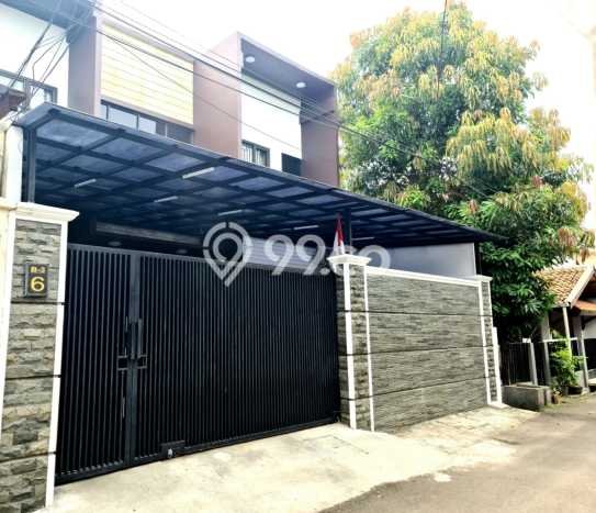 Dijual Rumah Luas Elegan Dengan View Eksklusif di Meruya, Jakarta Barat Dijual Rumah Luas Elegan Dengan View Eksklusif di Meruya, Jakarta Barat