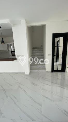 Rumah Luxury Modern Tanpa Renovasi di BSD Puspita Loka Tangerang Rumah Luxury Modern Tanpa Renovasi di BSD Puspita Loka Tangerang