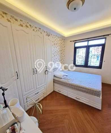 Jual Rumah Favorit Siap Huni LB 242m2 di Kelapa Dua, Tangerang Jual Rumah Favorit Siap Huni LB 242m2 di Kelapa Dua, Tangerang