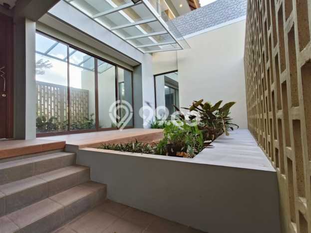 UNIT SPESIAL! Rumah di BSD De Park, 5 KT, Dekat Pusat Kota, Luas 450m² LB 320m² UNIT SPESIAL! Rumah di BSD De Park, 5 KT, Dekat Pusat Kota, Luas 450m² LB 320m²