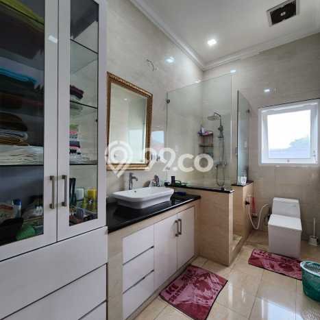 Siap Huni Rumah Mewah 5 Kamar di Pondok Aren Dekat ke Mana Saja Siap Huni Rumah Mewah 5 Kamar di Pondok Aren Dekat ke Mana Saja