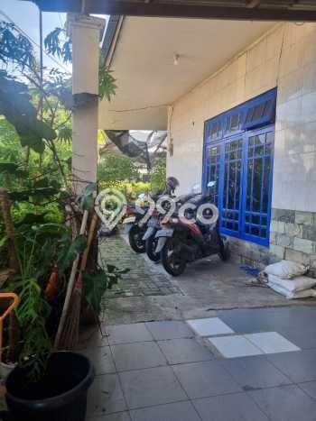 Kost untuk Dijual di BSD Griya Loka Punya 13 Kamar Kost untuk Dijual di BSD Griya Loka Punya 13 Kamar