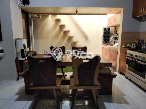 For Sale Hunian Rumah Nyaman 3 KT di Bintaro, Tangerang Selatan For Sale Hunian Rumah Nyaman 3 KT di Bintaro, Tangerang Selatan
