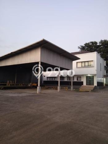 FOR SALE! Komersial di Serpong Tangerang Selatan, LT 1050m2, LB 575m2 FOR SALE! Komersial di Serpong Tangerang Selatan, LT 1050m2, LB 575m2