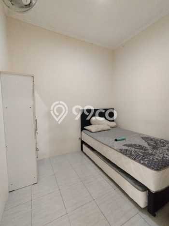 Dijual Rumah 8 Kamar Lokasi Ideal Bagus dan Strategis di Ciputat Dijual Rumah 8 Kamar Lokasi Ideal Bagus dan Strategis di Ciputat