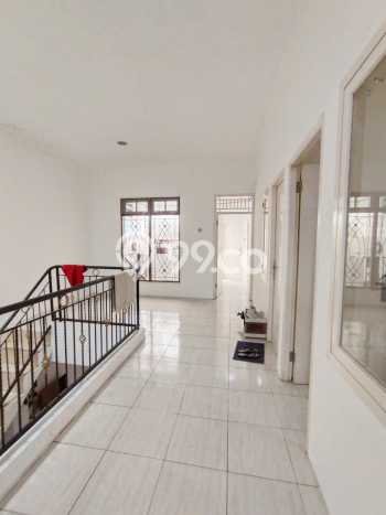 Dijual Rumah 8 Kamar Lokasi Ideal Bagus dan Strategis di Ciputat Dijual Rumah 8 Kamar Lokasi Ideal Bagus dan Strategis di Ciputat