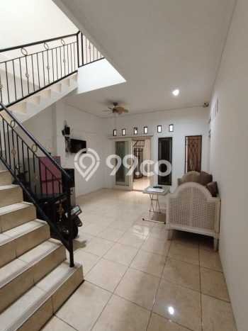 Dijual Rumah 8 Kamar Lokasi Ideal Bagus dan Strategis di Ciputat Dijual Rumah 8 Kamar Lokasi Ideal Bagus dan Strategis di Ciputat