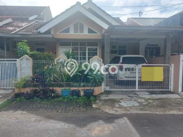 Jual Rumah Eksklusif 3 KT di BSD Griya Loka, Tangerang Jual Rumah Eksklusif 3 KT di BSD Griya Loka, Tangerang