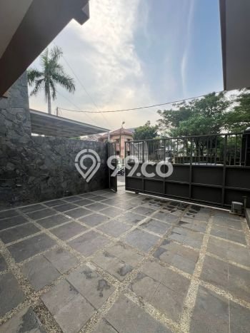 Rumah Luxury Modern Siap Huni di Villa Meruya Jakarta Barat Rumah Luxury Modern Siap Huni di Villa Meruya Jakarta Barat
